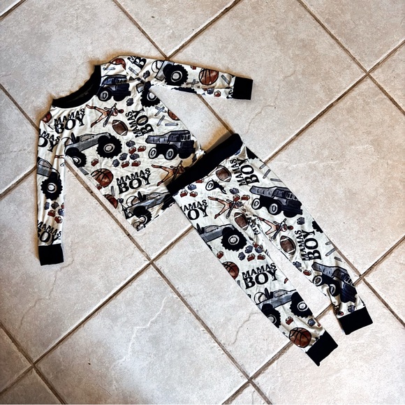 Temu • PJ Set - Picture 1 of 3